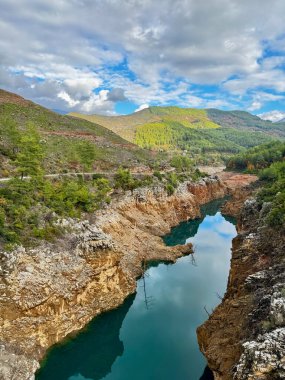 Kanyonun 4k drone görüntüsü. Yüksek kalite fotoğraf