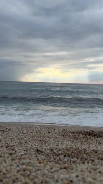 Kumlu sahil Kleopatra Alanya görünür deniz. Yüksek kaliteli FullHD görüntüler