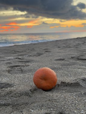 Orange Beach gün batımı. Yüksek kalite fotoğraf