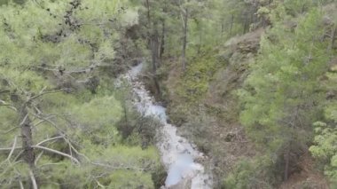 Orman nehri kanyonu sülfür, mineral,