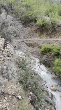Orman nehri kanyonu sülfür, mineral,
