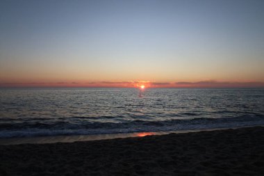 Günbatımı okyanus ufku. Yüksek kalite fotoğraf