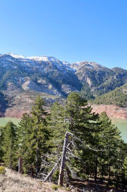 Dağ gölü manzarası. Yüksek kalite fotoğraf
