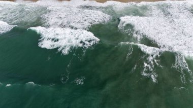 Okyanus dalgaları plaj bulutu, etkileyici