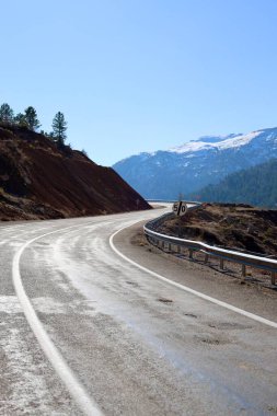 Dağ yolu manzarası. Yüksek kalite fotoğraf