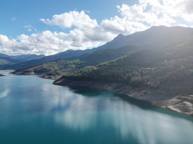 Kanyonun 4k drone görüntüsü. Yüksek kalite fotoğraf