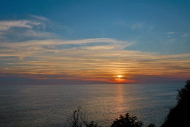 Günbatımı okyanus plajı. Yüksek kalite fotoğraf