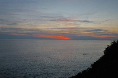Günbatımı okyanus plajı. Yüksek kalite fotoğraf