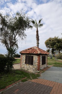 Taş plaj kulübesi. Yüksek kalite fotoğraf