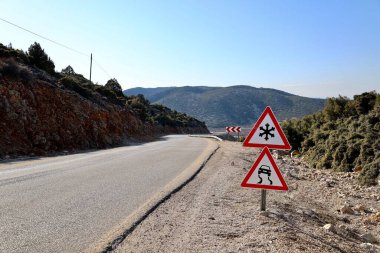Buzlu kaygan yol. Yüksek kalite fotoğraf