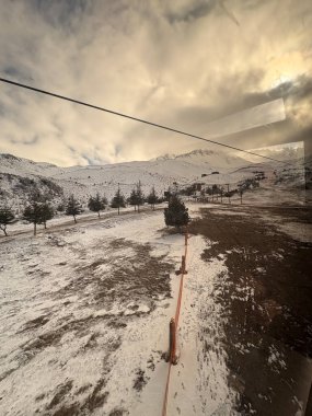 Kablolu araba karı. Yüksek kalite fotoğraf