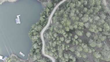 Dağ gölü manzarası. Yüksek kalite fotoğraf