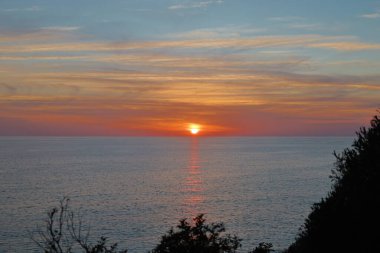 Günbatımı okyanus plajı. Yüksek kalite fotoğraf