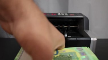 Para sayma makinesi. Yüksek kalite 4k görüntü