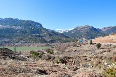 Dağ gölü manzarası. Yüksek kalite fotoğraf