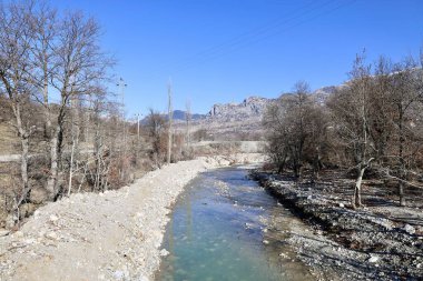 Dağ akıntısı manzarası. Yüksek kalite fotoğraf