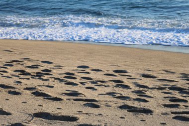 Günbatımı okyanus dalgaları Yüksek kalite 4K görüntü