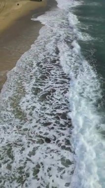 Plaj dalgaları harika. Yüksek kalite 4k görüntü