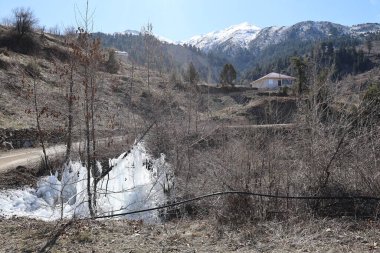 Kış dağı manzarası. yüksek kaliteli fotoğraf