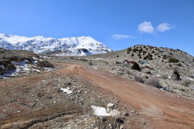 Karlı dağ manzarası. Yüksek kalite fotoğraf