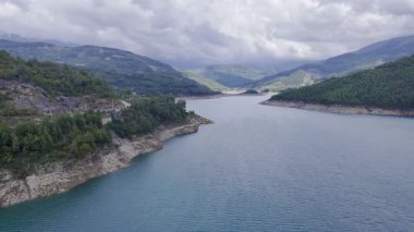 Turkuaz Nehir Vadisi Köprüsü İHA görüntüsü 