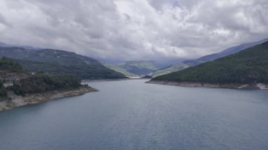 Turkuaz Nehir Vadisi Köprüsü İHA görüntüsü 