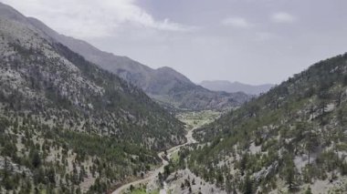 Toprak yol manzarası. Yüksek kaliteli FullHD görüntüler