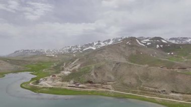 Nehir dar kanyon. Yüksek kalite 4k görüntü