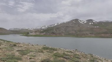 Nehir dar kanyon. Yüksek kalite 4k görüntü