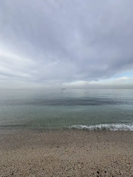 Sakin sakin bir sahil. Yüksek kalite fotoğraf