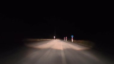 Gece yola çıkıyoruz. Yüksek kalite 4k görüntü