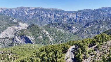 Dağ virajı yolu. Yüksek kalite fotoğraf