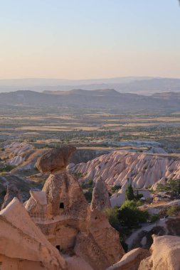 Kayalıklar manzara günbatımı. Tarihsel mimari Türk doğası eşsizdir. Yüksek kalite fotoğraf