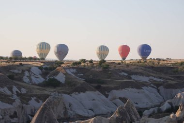 Balonlar gökyüzü manzarası. Sıcak hava balonları. Yüksek kalite 4k görüntü