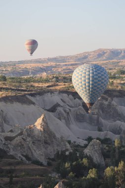 Balonlar gökyüzü manzarası. Sıcak hava balonları. Yüksek kalite 4k görüntü