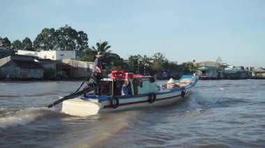 Mekong Nehri Deltasını Manzaralı Tekne Gezisinde Keşfetmek