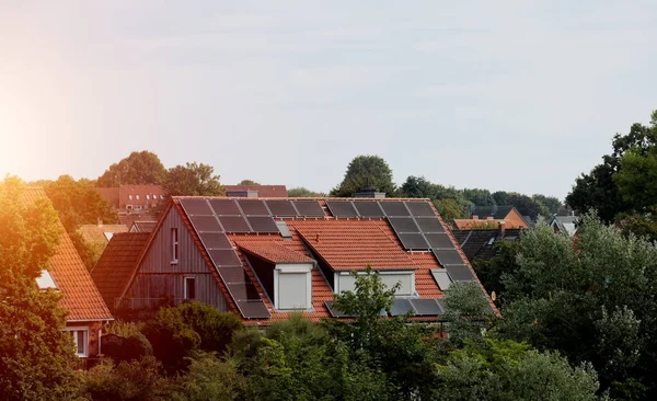 Kiel Deutschland 2023 Haus Mit Sonnenkollektoren Auf Dem Dach Natürliche — Stockfoto