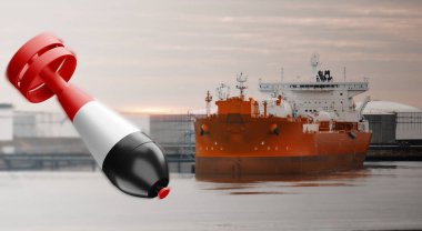 Uluslararası Nakliye Tehlike Rotası. Kızıl Deniz 'de balistik füze fırlatıldı. Yemen Nakliyeye Saldırganlık. Askeri Çakışma