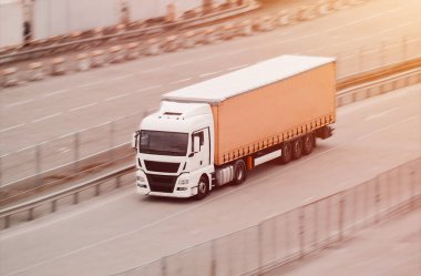 Modüller Arası Malzeme Zinciri Nakliyat Yarı karavan Aracı