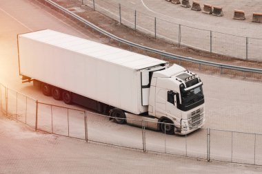 Modüller Arası Malzeme Zinciri Nakliyat Yarı karavan Aracı
