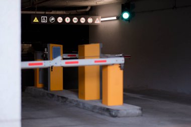 Green Light ve Securit ile Yeraltı Otoparkı Girişi