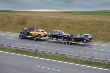 Flatbed Truck SUV Hatchbacks ve Motosiklet Taşıma