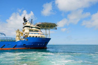 DP3 Kablo Döşeme Gemisi Helideck ve Açık Deniz Yenilenebilir Enerji Projeleri için Crane