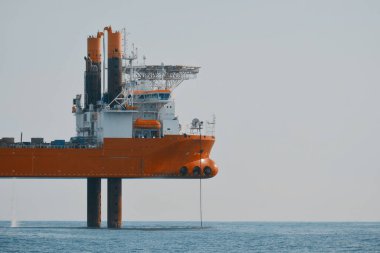 DP3 kendinden tahrikli Jack Yükleme Gemisi Offshore Rüzgar Türbininde Bağlama Bıçakları, Rüzgar Çiftliği İnşaatı