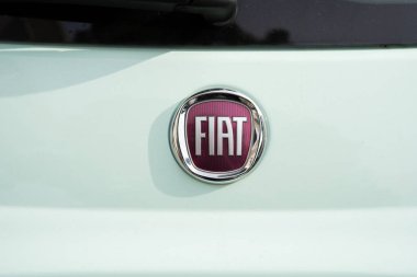 Tarragona, İspanya - 29 Ekim 2022: Fiat logosu.