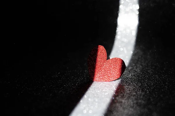 Red Heart Dark Background Narrow Band Light Romantic Postcard Valentines — Fotografia de Stock