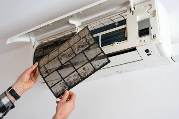 Airconditioner Filter Stoffig Voorbereiding Voor Onderhoud Reiniging — Stockfoto
