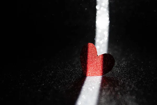 Red Heart Dark Background Narrow Band Light Romantic Postcard Valentines — Fotografia de Stock