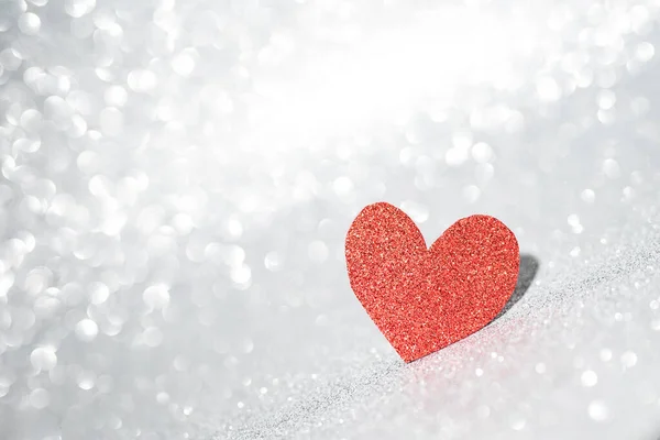 Red Heart Silver Background Beautiful Bokeh Valentines Day Feast Lovers — Fotografia de Stock