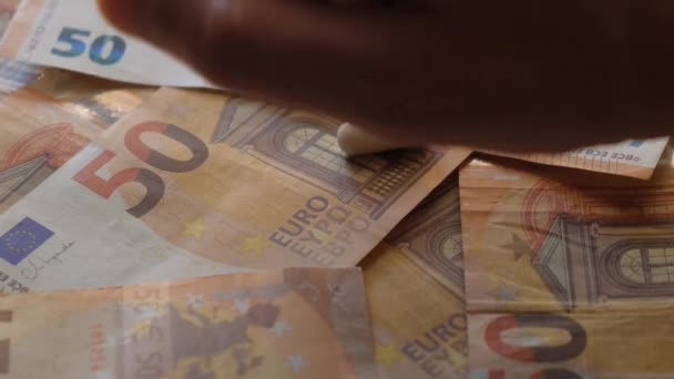 Banconote Euro Sullo Sfondo Sono Pillole Bianche Concetto Società Farmaceutiche — Video Stock